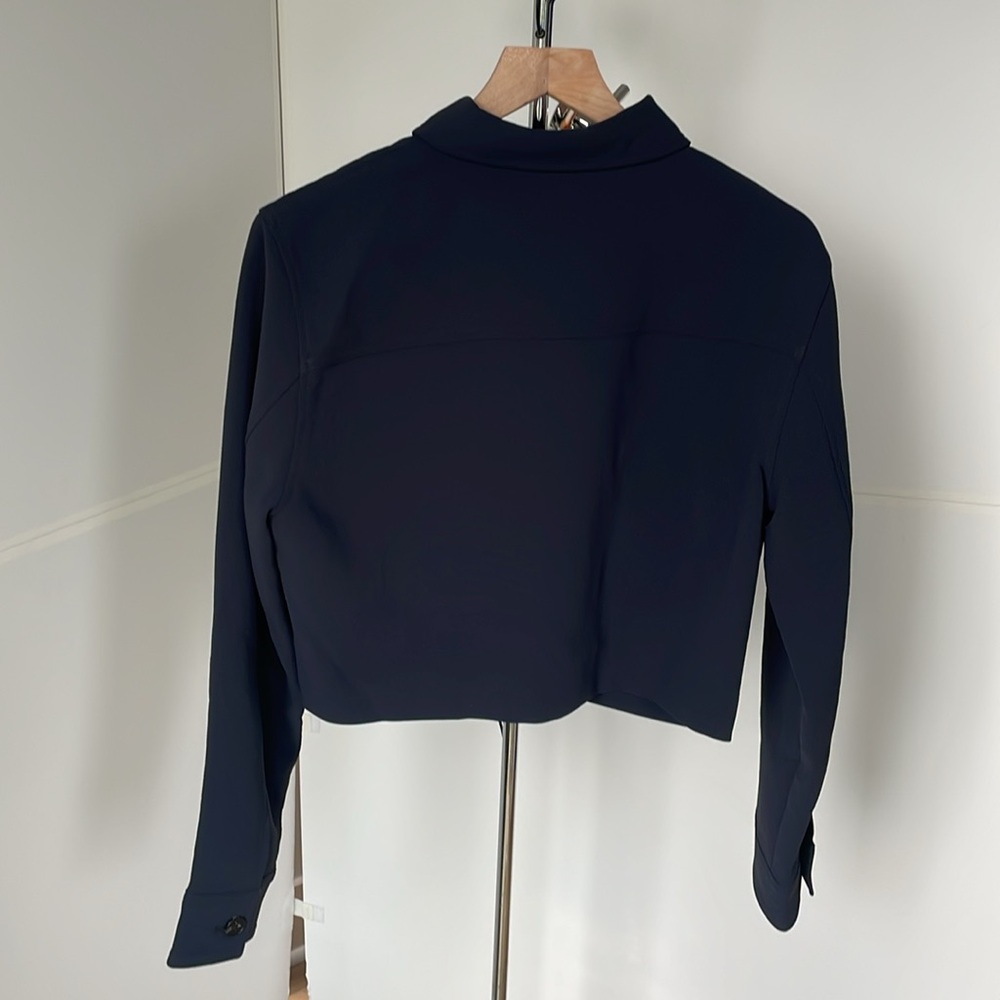 Black Cropped Women’s Aritzia Jacket- NWT - Picture 5 of 6